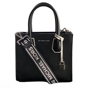 Black Michael kors crossbody/ hand bag